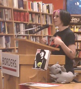 Heather Brewer at Borders (Sept. 2010)