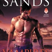 Review: Vampires Like It Hot by Lynsay Sands (Argeneau #28)