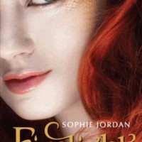 Review: Firelight by Sophie Jordan