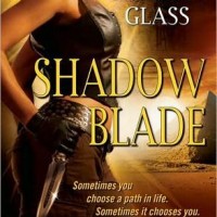 Review: Shadow Blade by Seressia Glass (Shadowchasers #1)