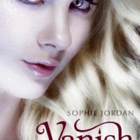 Review: Vanish by Sophie Jordan (Firelight #2)